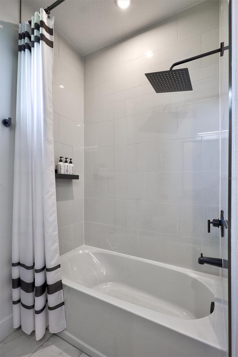 Hall Bath - Soaking Tub