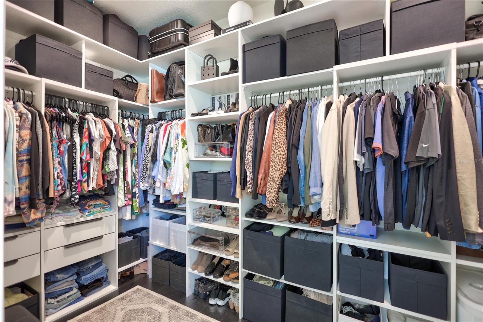 Custom Closets !