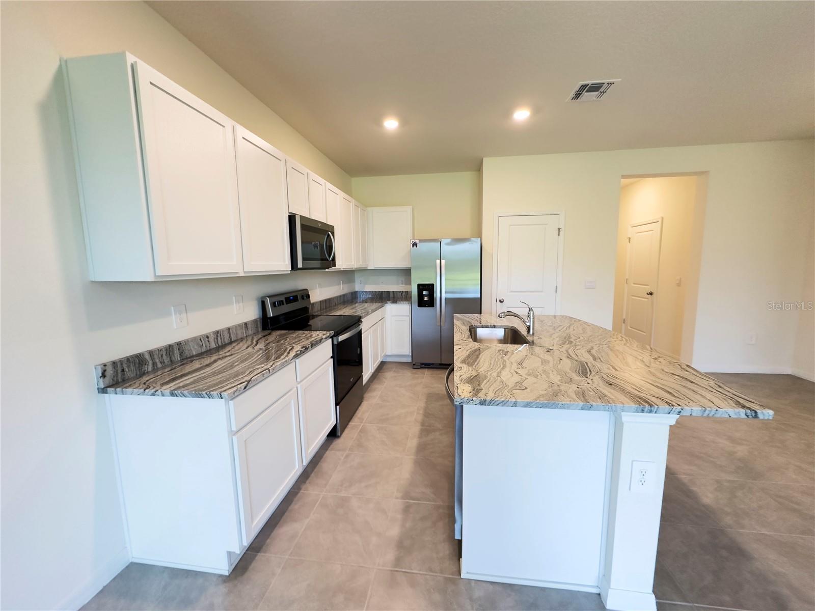17718 CRESCENT MOON LOOP, Bradenton, FL 34211 17718 CRESCENT MOON LOOP, Bradenton, FL 34211