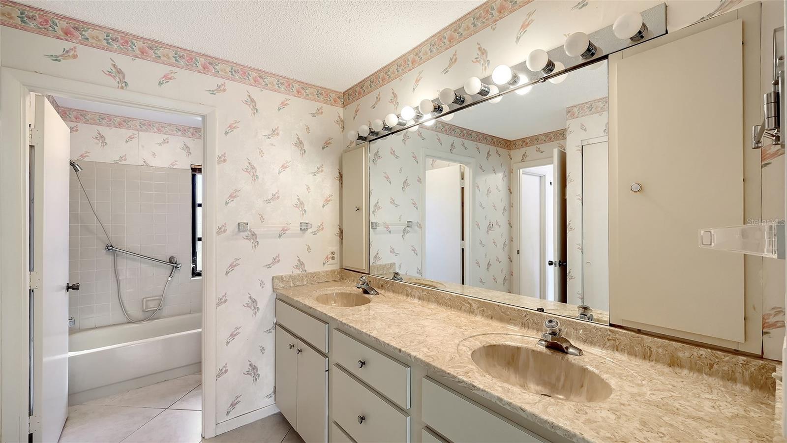 3817 FISHING TRAIL, #64, Sarasota, FL 34235