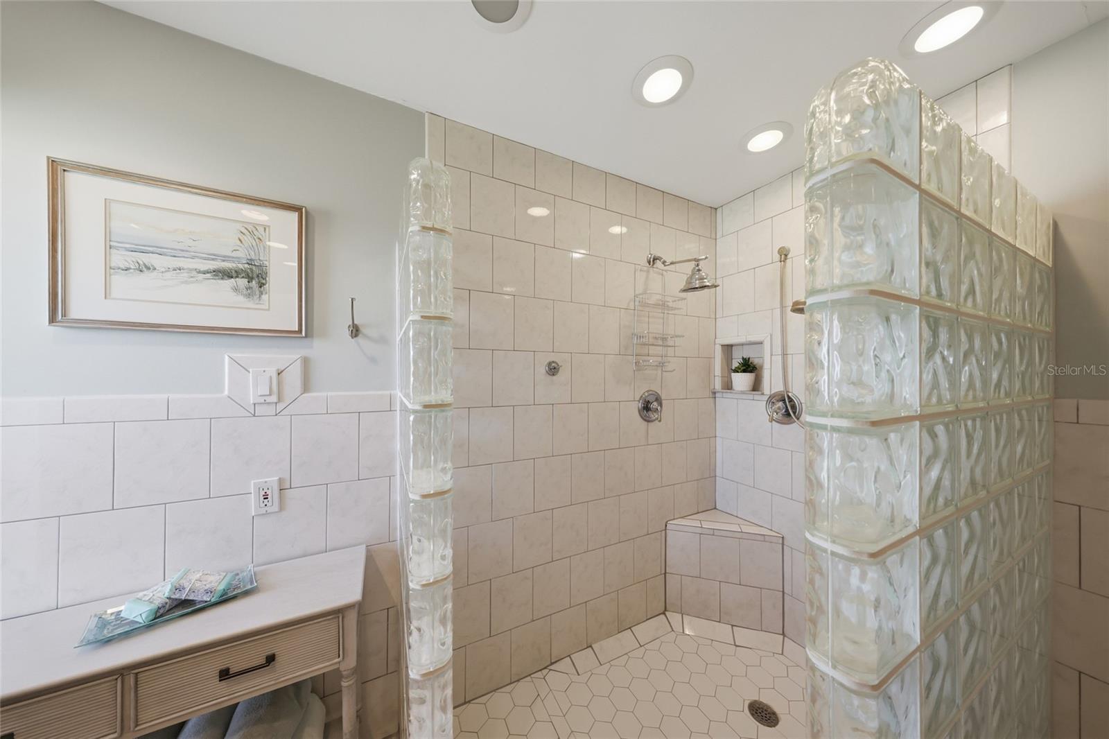 242 LOOKOUT POINT DRIVE, Osprey, FL 34229