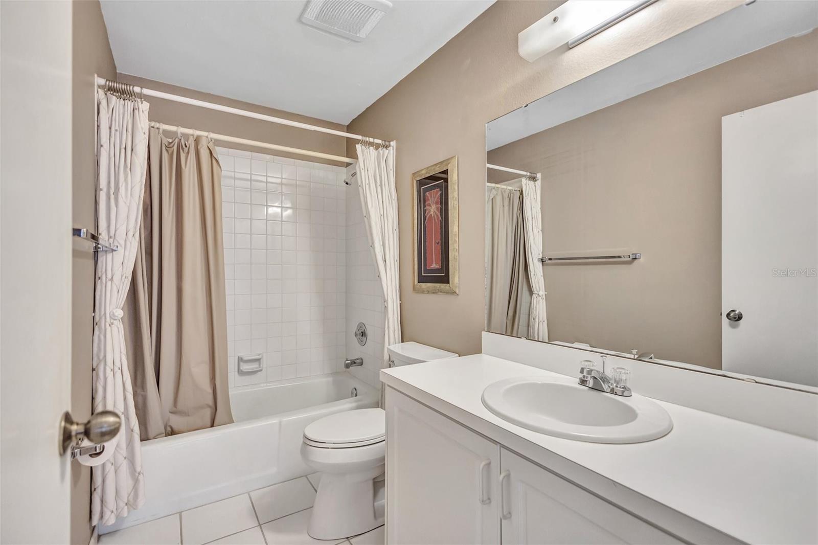 6468 APPROACH ROAD, #14, Sarasota, FL 34238
