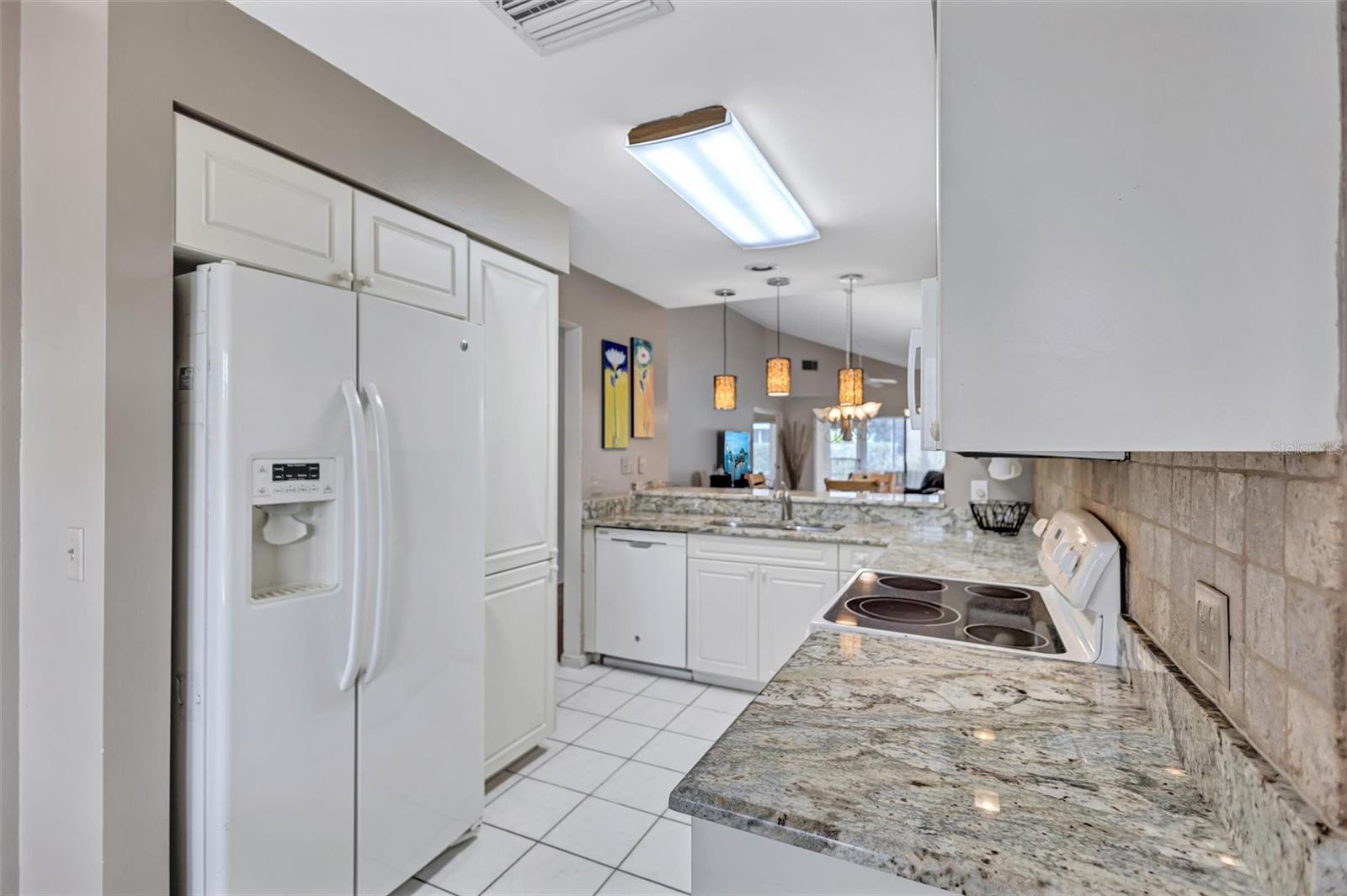 6468 APPROACH ROAD, #14, Sarasota, FL 34238