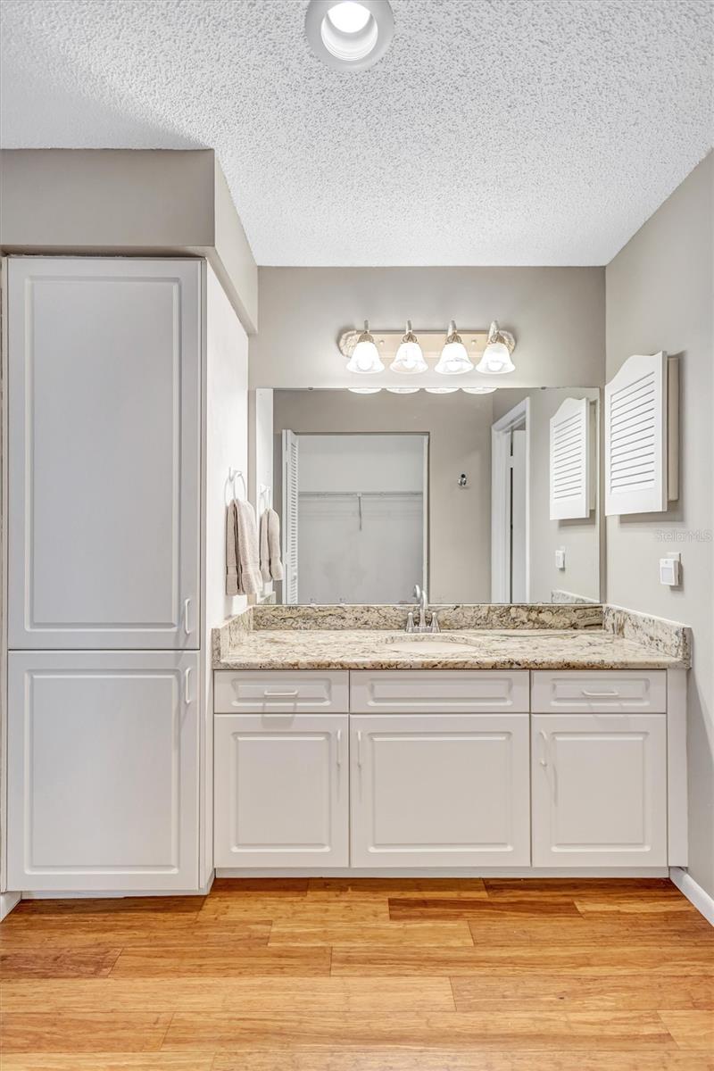6468 APPROACH ROAD, #14, Sarasota, FL 34238