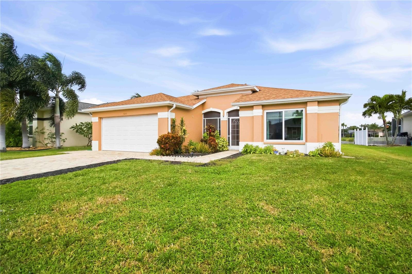 5207 52ND AVENUE W, Bradenton, FL 34210 5207 52ND AVENUE W, Bradenton, FL 34210