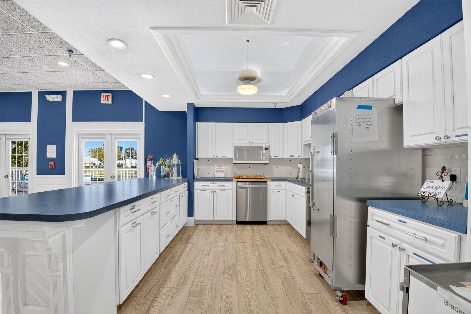 Large Kitchen clubhouse