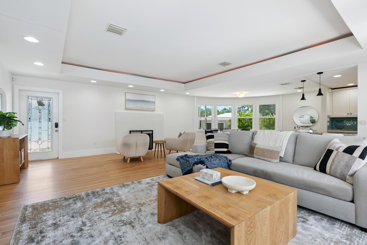 1931 HIGH POINT CIRCLE, Sarasota, FL 34236 1931 HIGH POINT CIRCLE, Sarasota, FL 34236