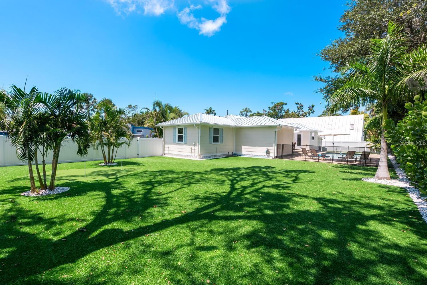 1931 HIGH POINT CIRCLE, Sarasota, FL 34236