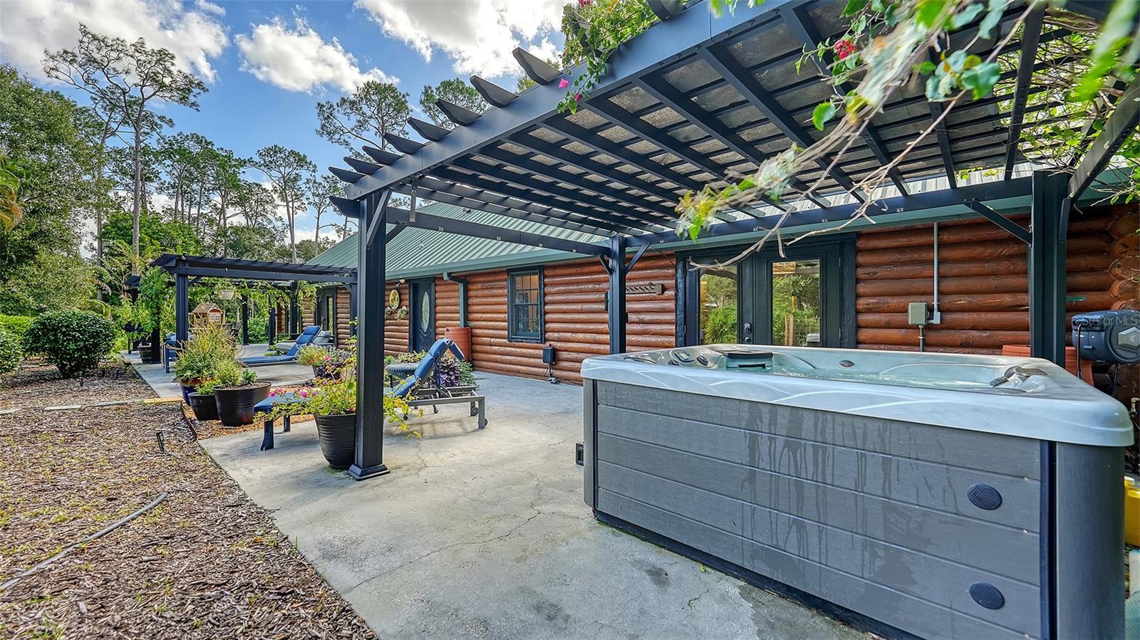 10604 OAK RUN DRIVE, Bradenton, FL 34211
