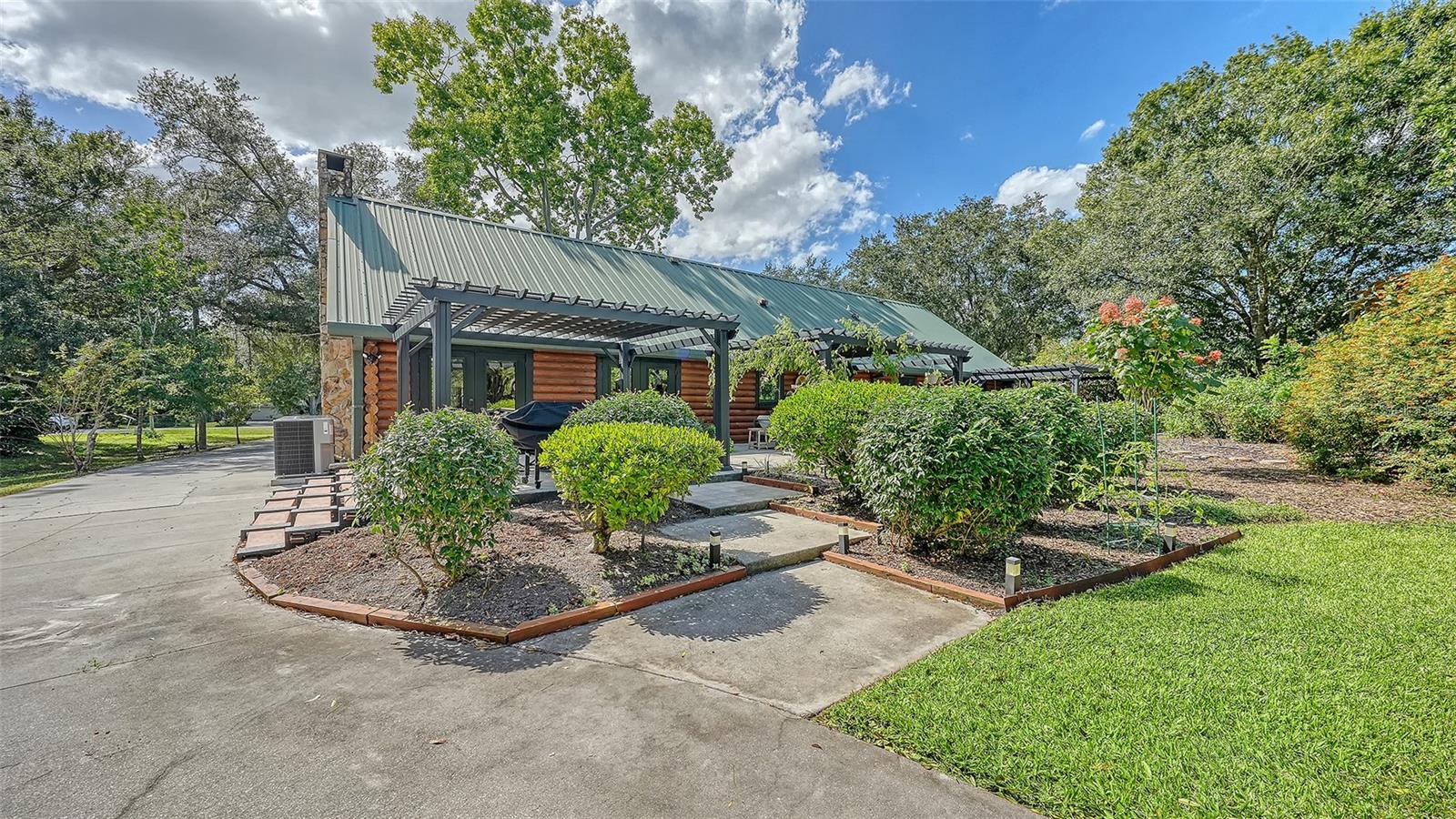 10604 OAK RUN DRIVE, Bradenton, FL 34211