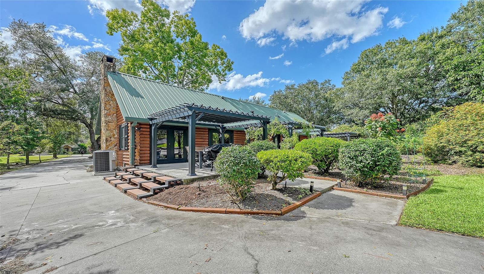 10604 OAK RUN DRIVE, Bradenton, FL 34211