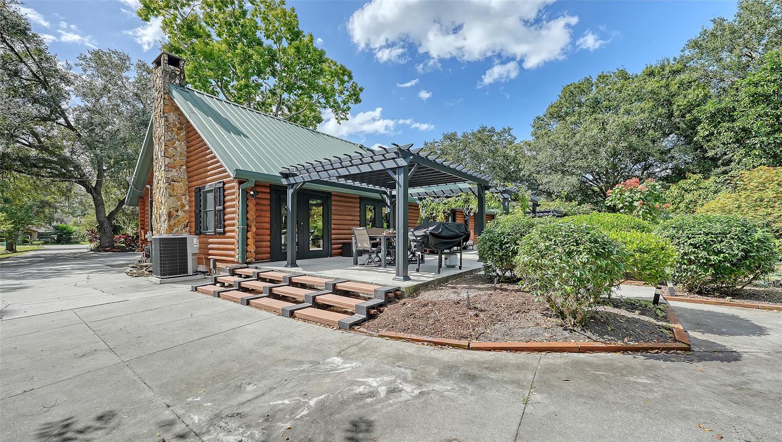 10604 OAK RUN DRIVE, Bradenton, FL 34211