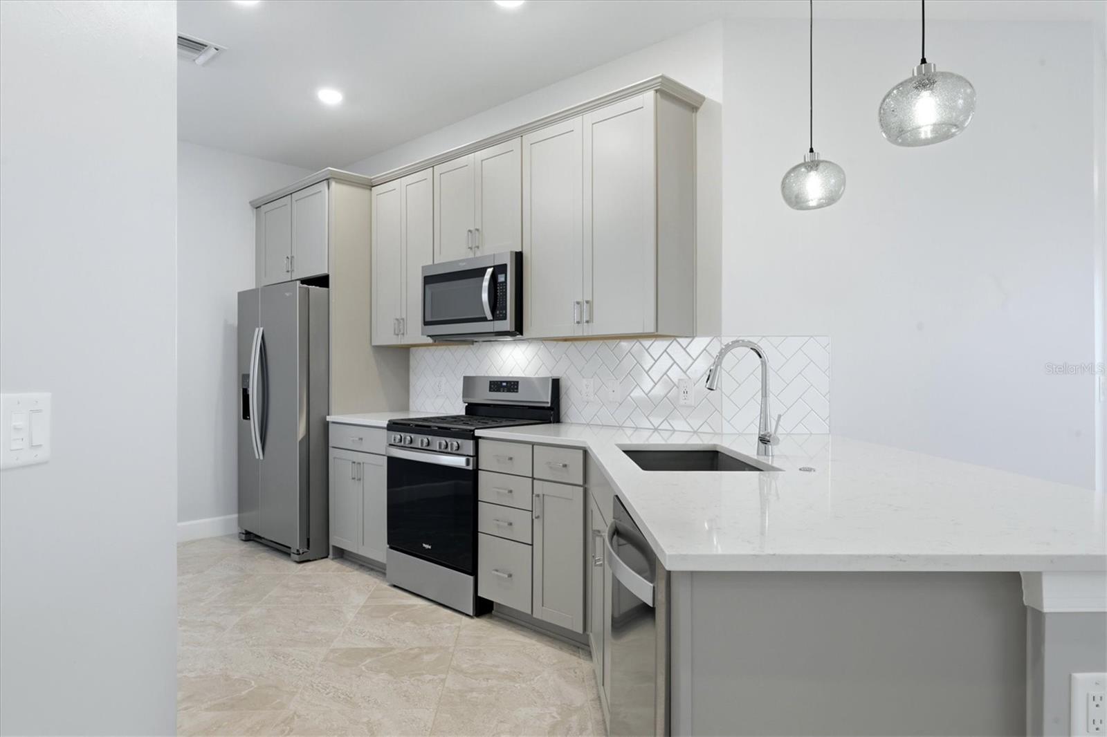 7665 SUMMERLAND COVE, Lakewood Ranch, FL 34202