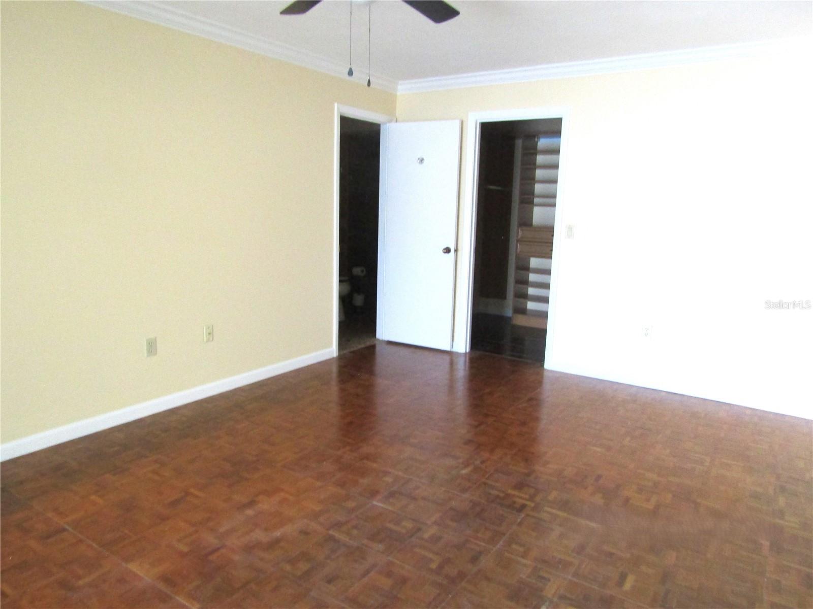 3688 GLEN OAKS MANOR DRIVE, Sarasota, FL 34232