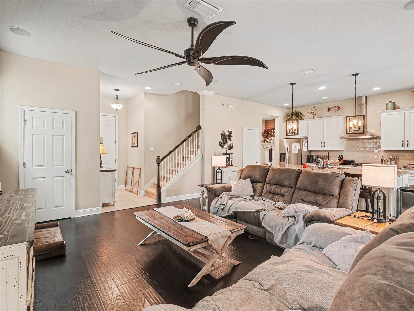 7508 LANTERN PARK AVENUE, Apollo Beach, FL 33572