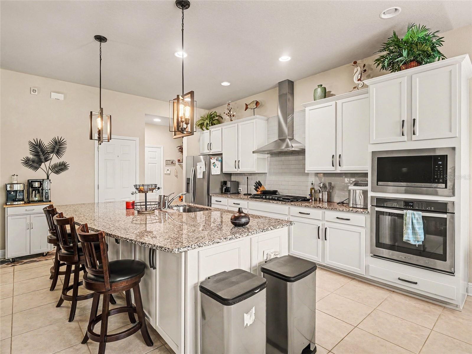 7508 LANTERN PARK AVENUE, Apollo Beach, FL 33572