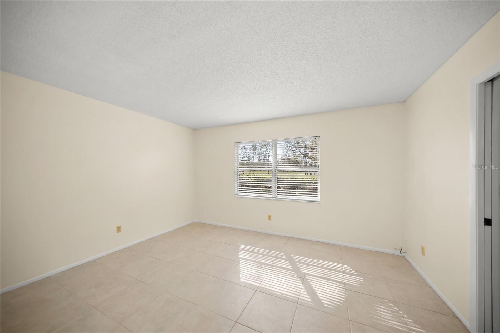 7860 PALM AIRE LANE, #105, Sarasota, FL 34243