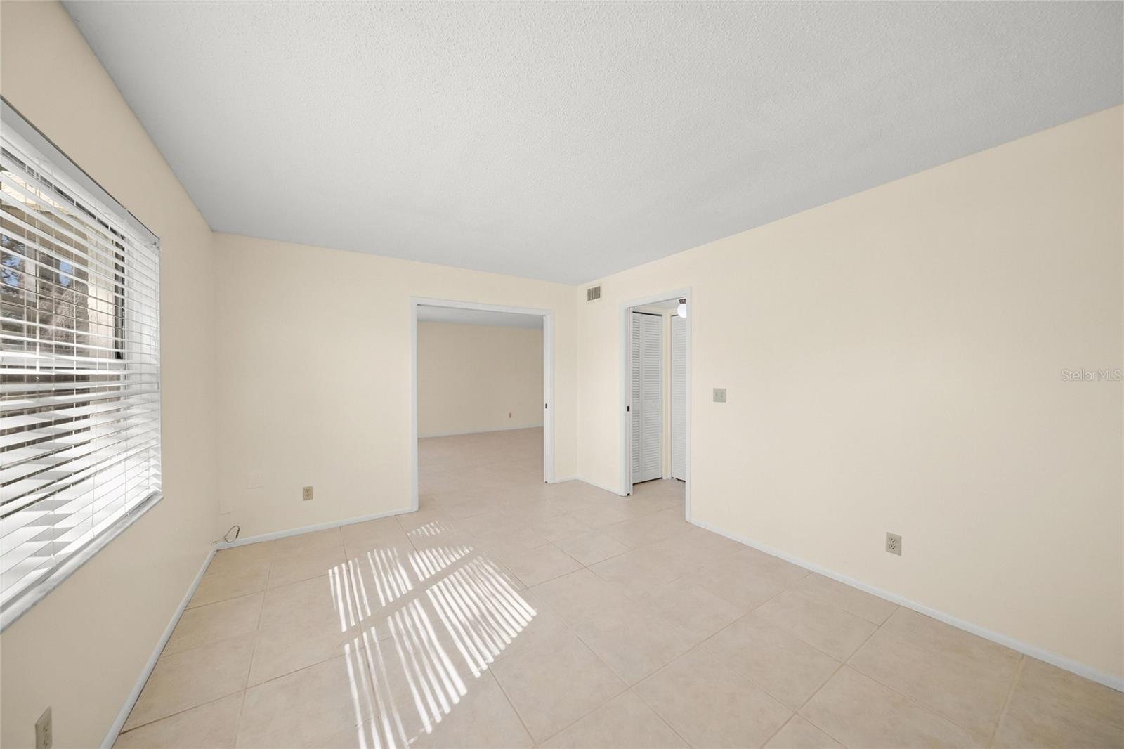 7860 PALM AIRE LANE, #105, Sarasota, FL 34243