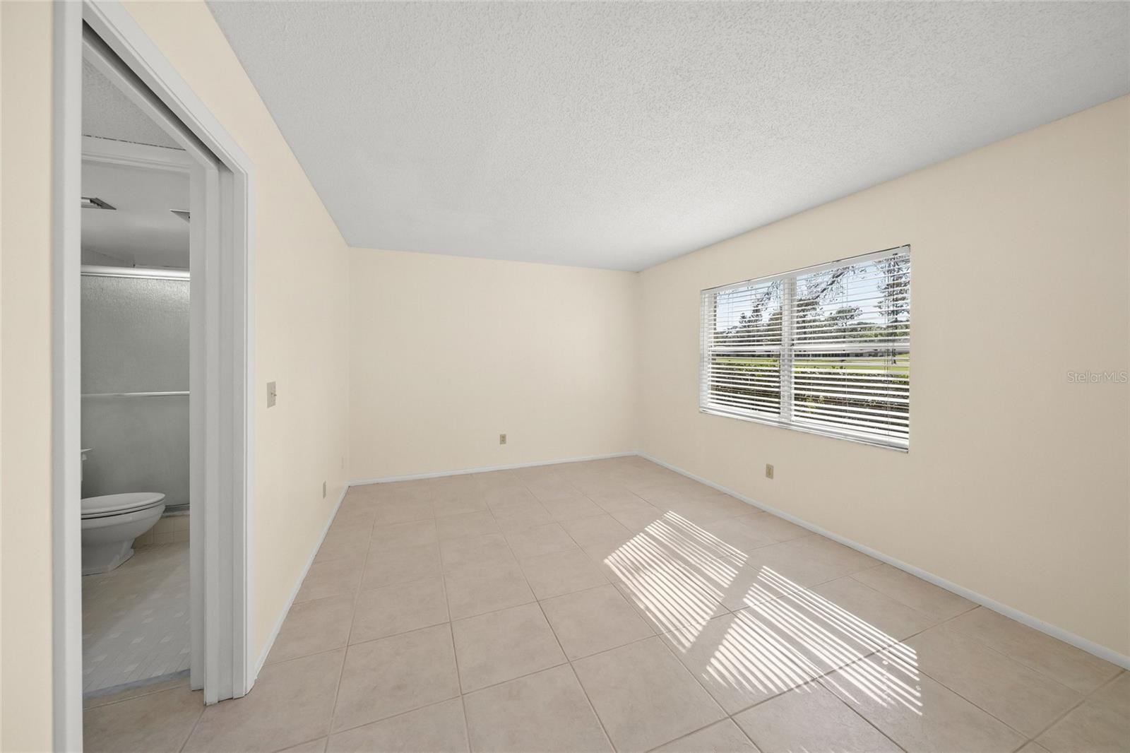 7860 PALM AIRE LANE, #105, Sarasota, FL 34243