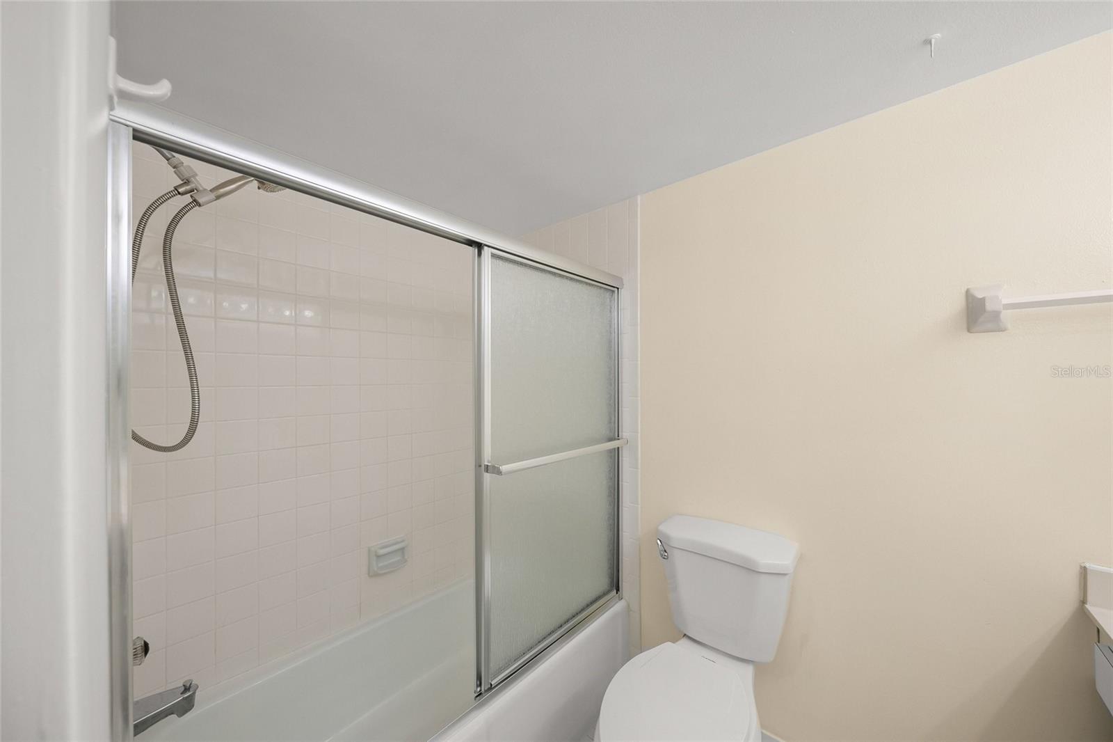 7860 PALM AIRE LANE, #105, Sarasota, FL 34243