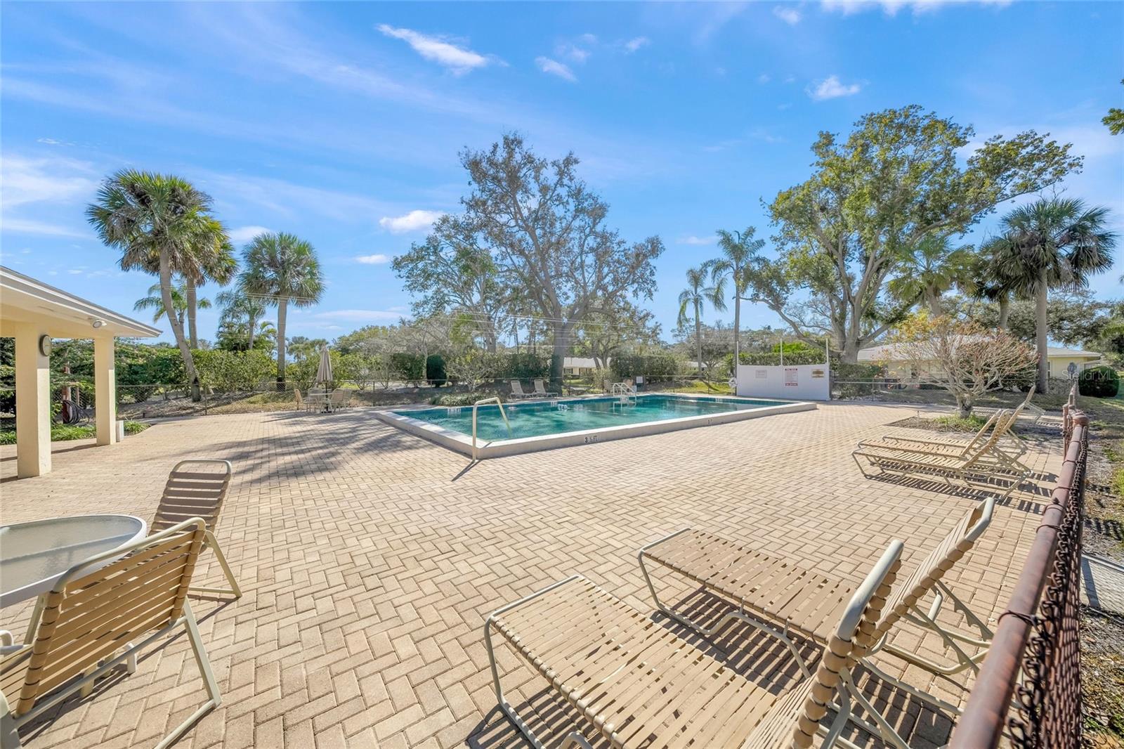 7860 PALM AIRE LANE, #105, Sarasota, FL 34243