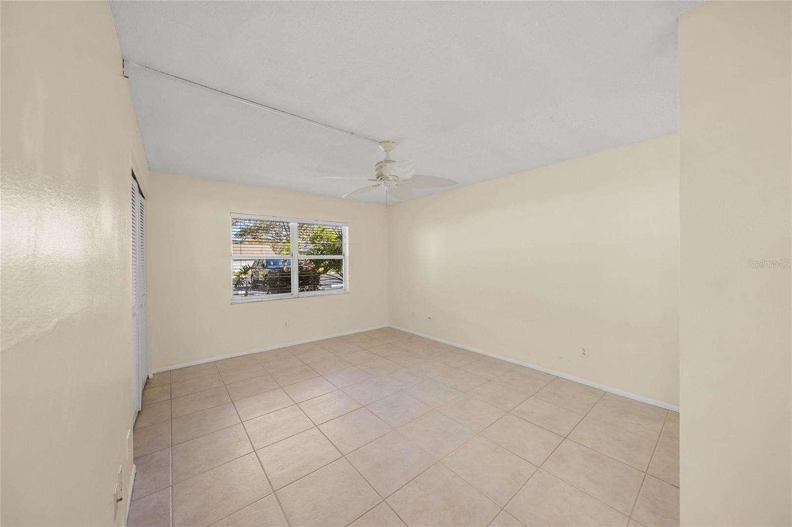 7860 PALM AIRE LANE, #105, Sarasota, FL 34243