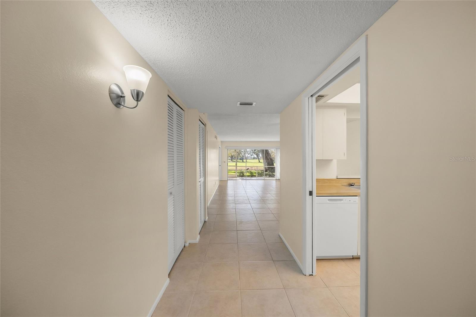 7860 PALM AIRE LANE, #105, Sarasota, FL 34243