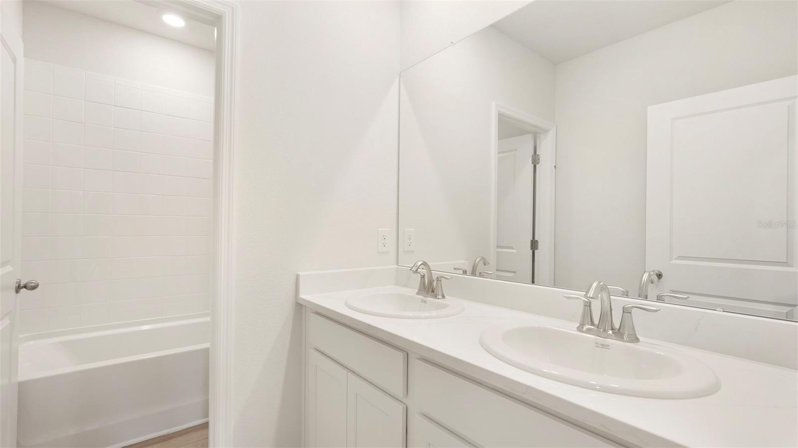 8815 BAHAMA MIA LANE, Parrish, FL 34219