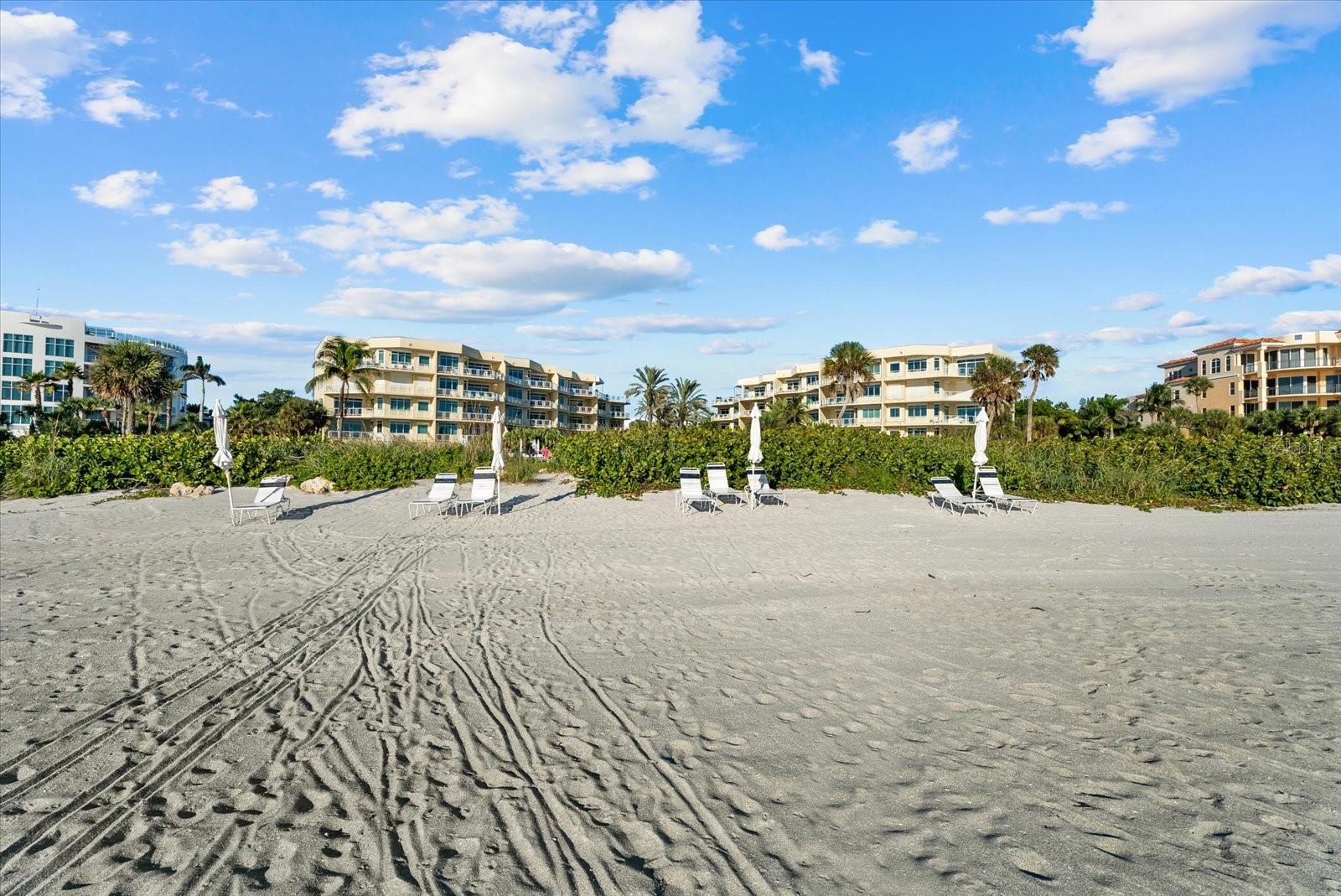 2165 GULF OF MEXICO DRIVE, #121, Longboat Key, FL 34228