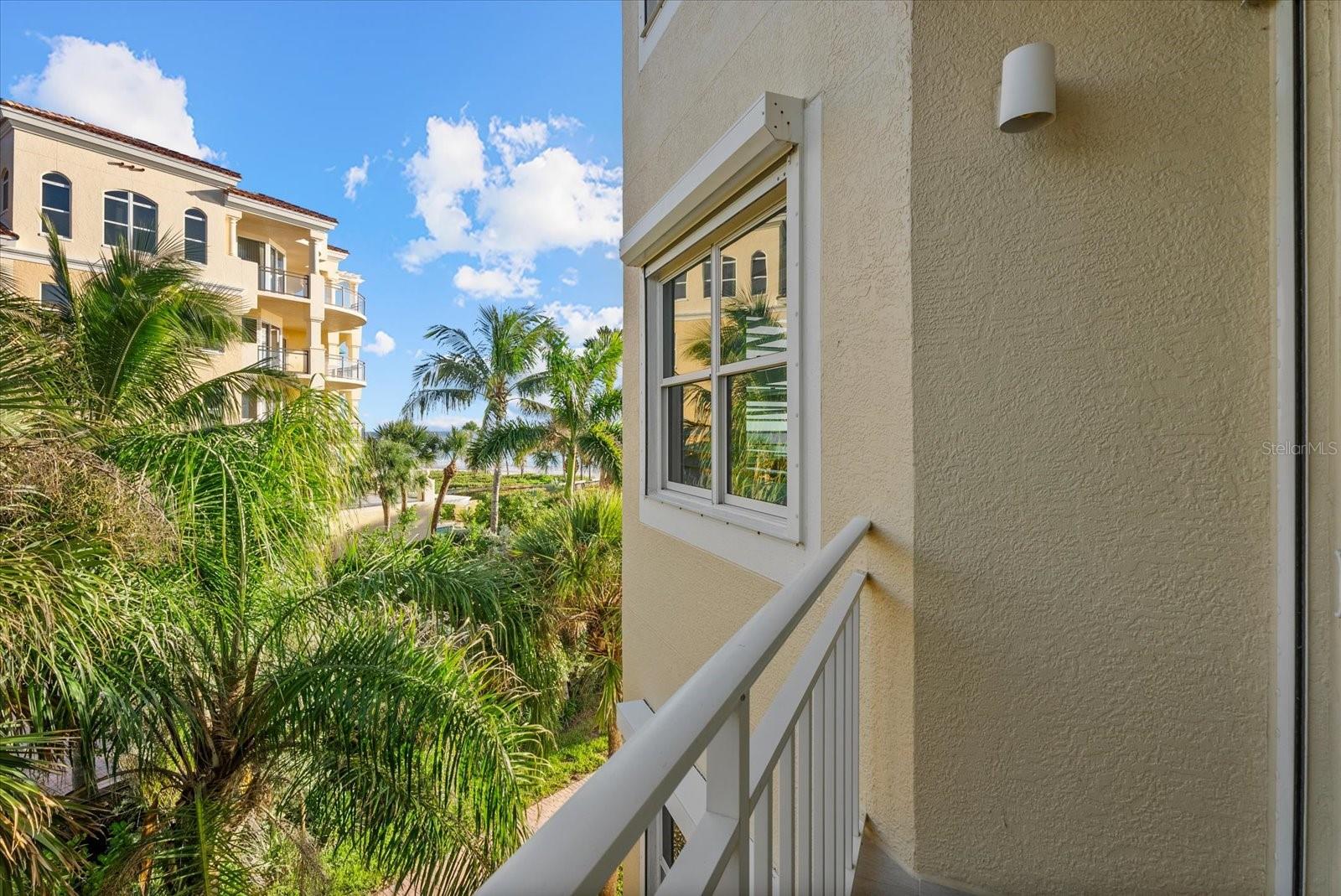 2165 GULF OF MEXICO DRIVE, #121, Longboat Key, FL 34228