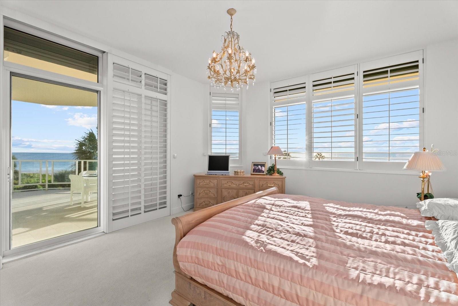 2165 GULF OF MEXICO DRIVE, #121, Longboat Key, FL 34228