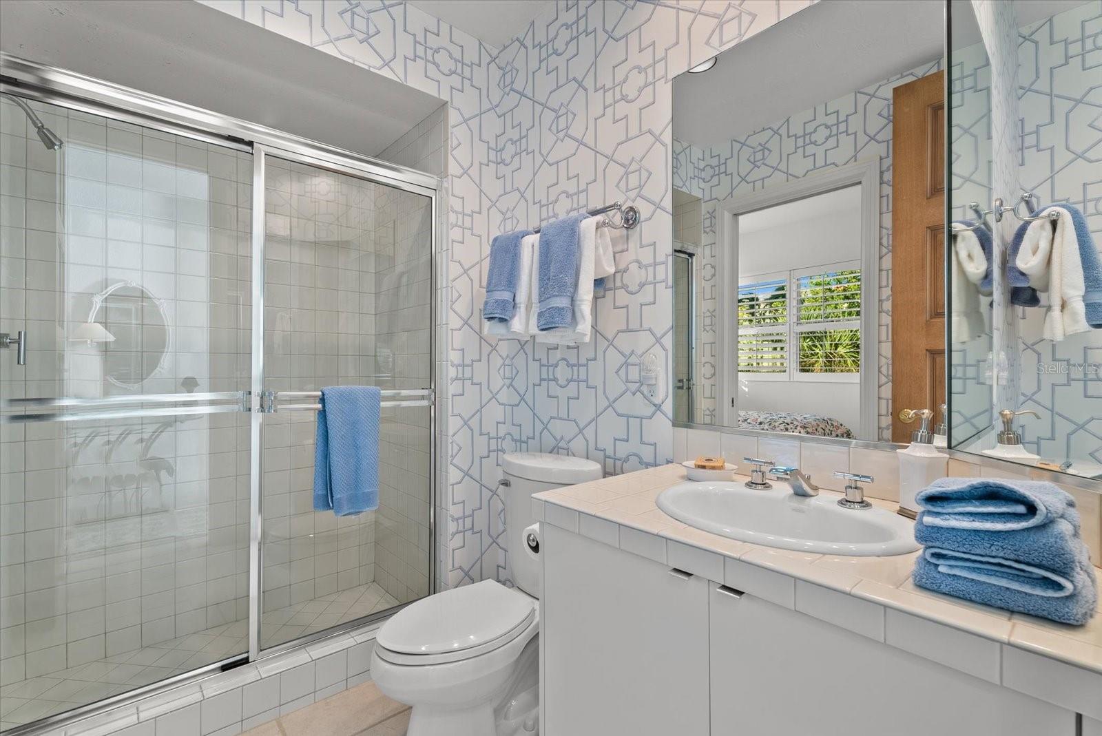 2165 GULF OF MEXICO DRIVE, #121, Longboat Key, FL 34228
