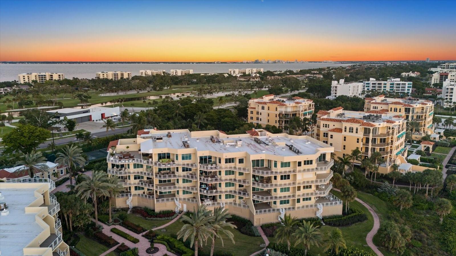 2165 GULF OF MEXICO DRIVE, #121, Longboat Key, FL 34228