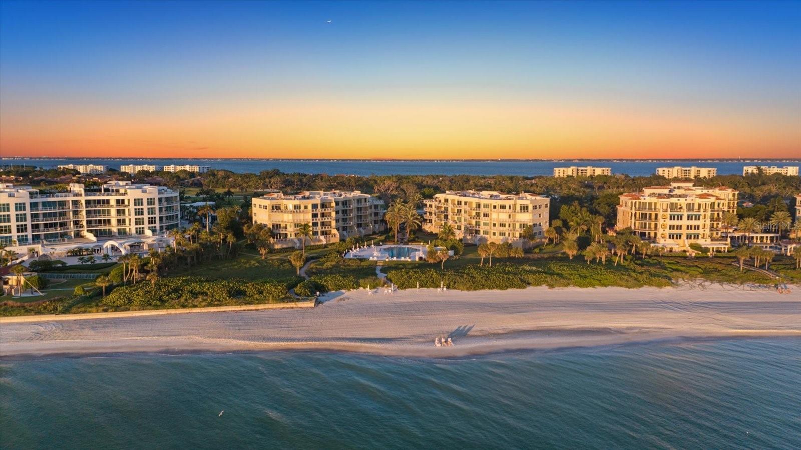 2165 GULF OF MEXICO DRIVE, #121, Longboat Key, FL 34228