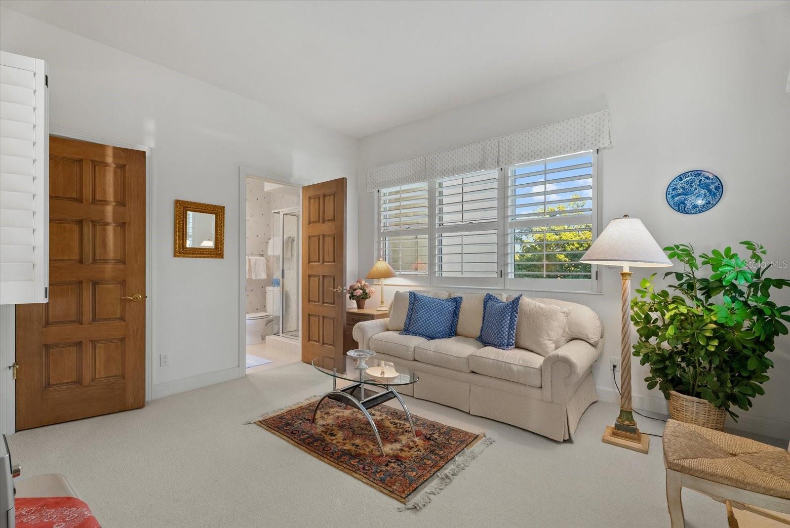 2165 GULF OF MEXICO DRIVE, #121, Longboat Key, FL 34228