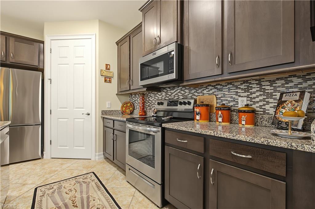 3161 AMADORA CIRCLE, Cape Coral, FL 33909 3161 AMADORA CIRCLE, Cape Coral, FL 33909
