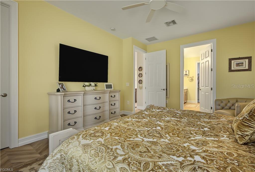 3161 AMADORA CIRCLE, Cape Coral, FL 33909