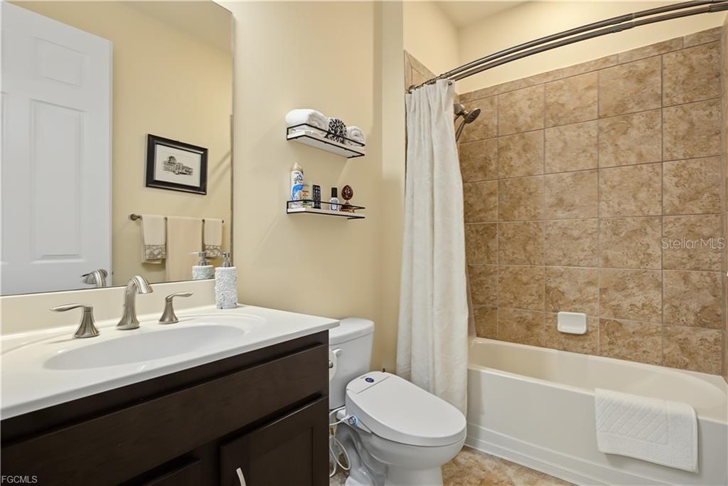 3161 AMADORA CIRCLE, Cape Coral, FL 33909