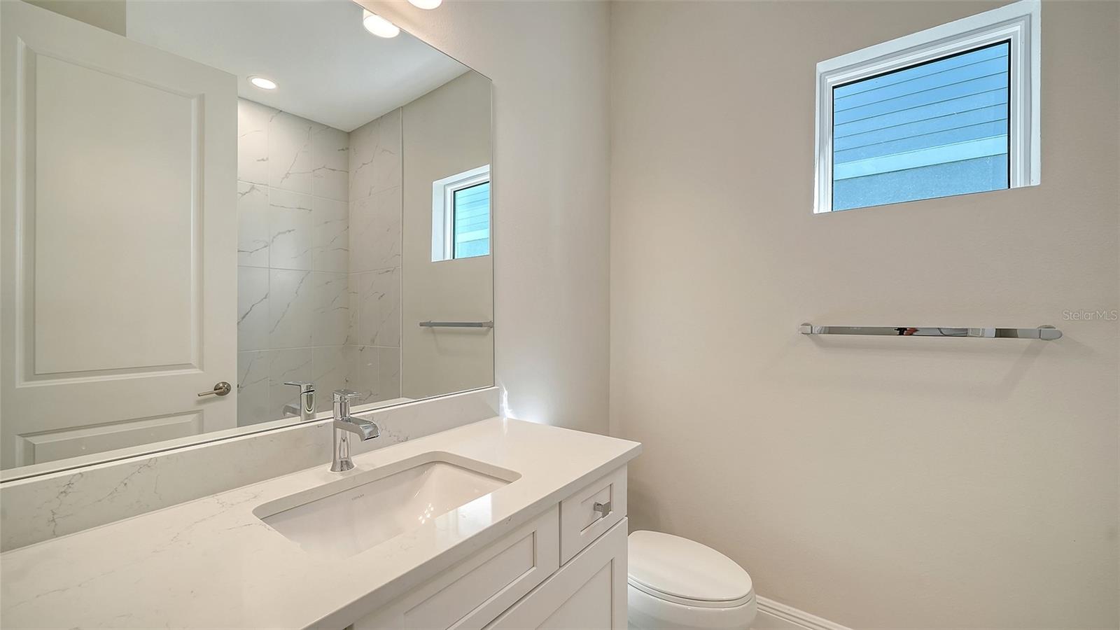 8472 ANTHIRIUM LOOP, Sarasota, FL 34240