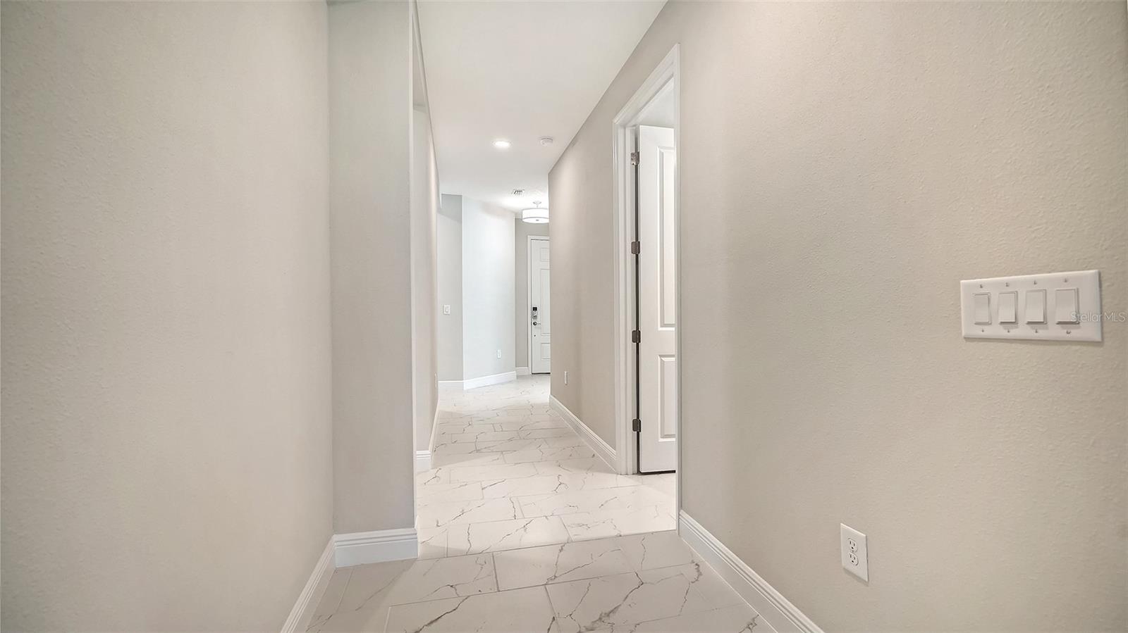 8472 ANTHIRIUM LOOP, Sarasota, FL 34240