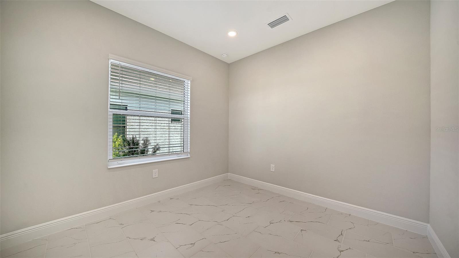 8472 ANTHIRIUM LOOP, Sarasota, FL 34240