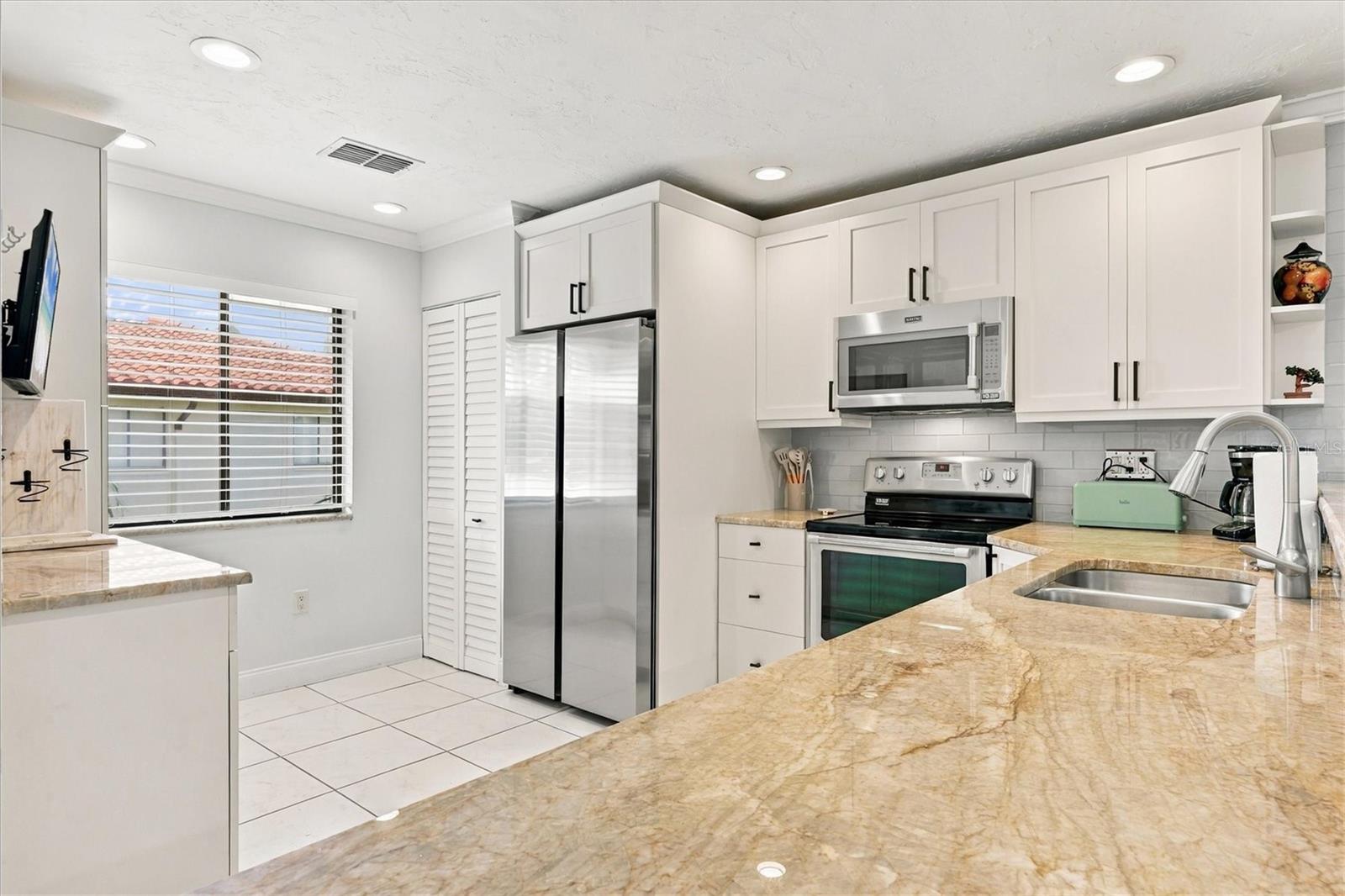 3500 ELCONQUISTADOR PARKWAY, #144, Bradenton, FL 34210