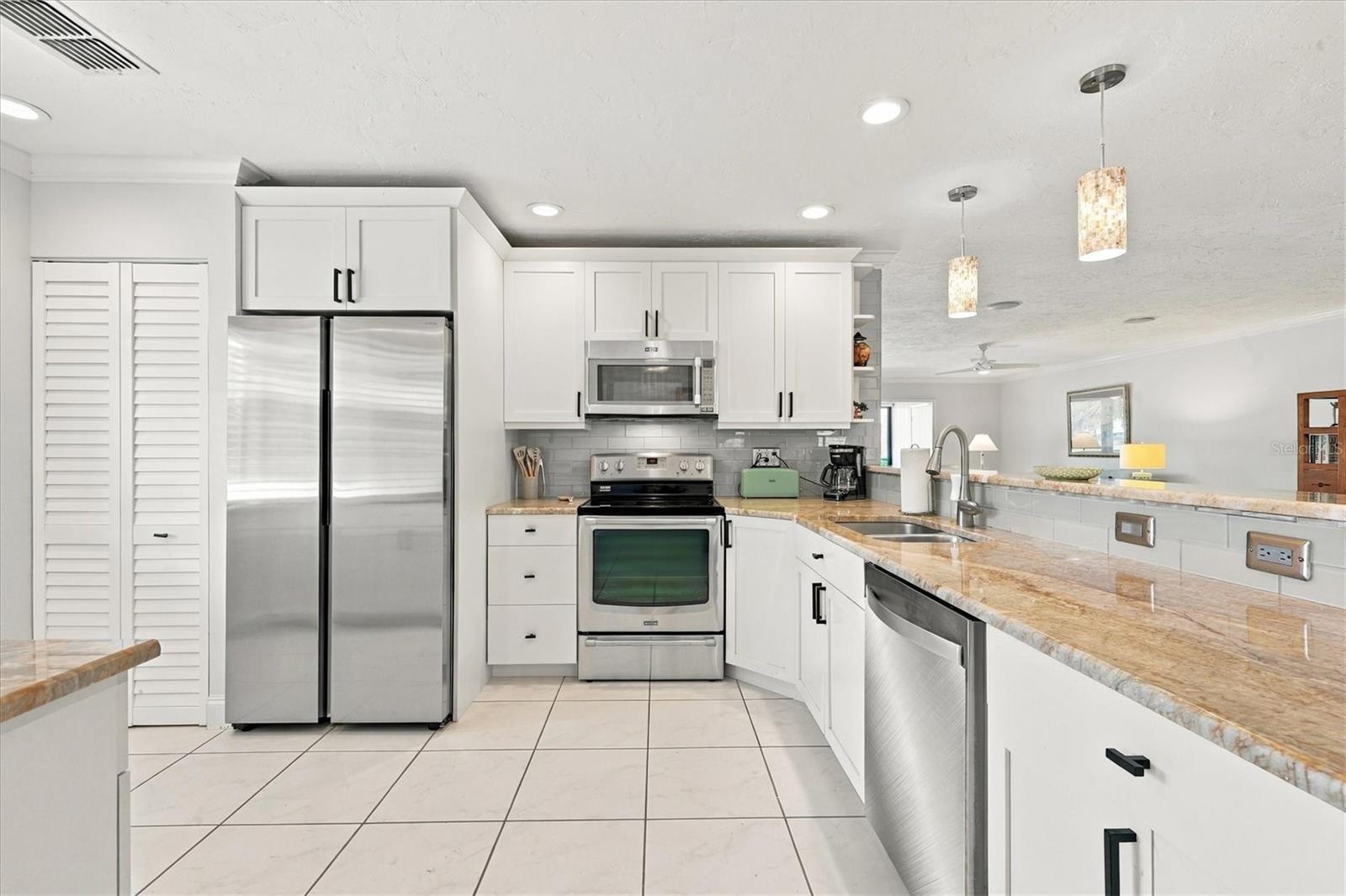 3500 ELCONQUISTADOR PARKWAY, #144, Bradenton, FL 34210