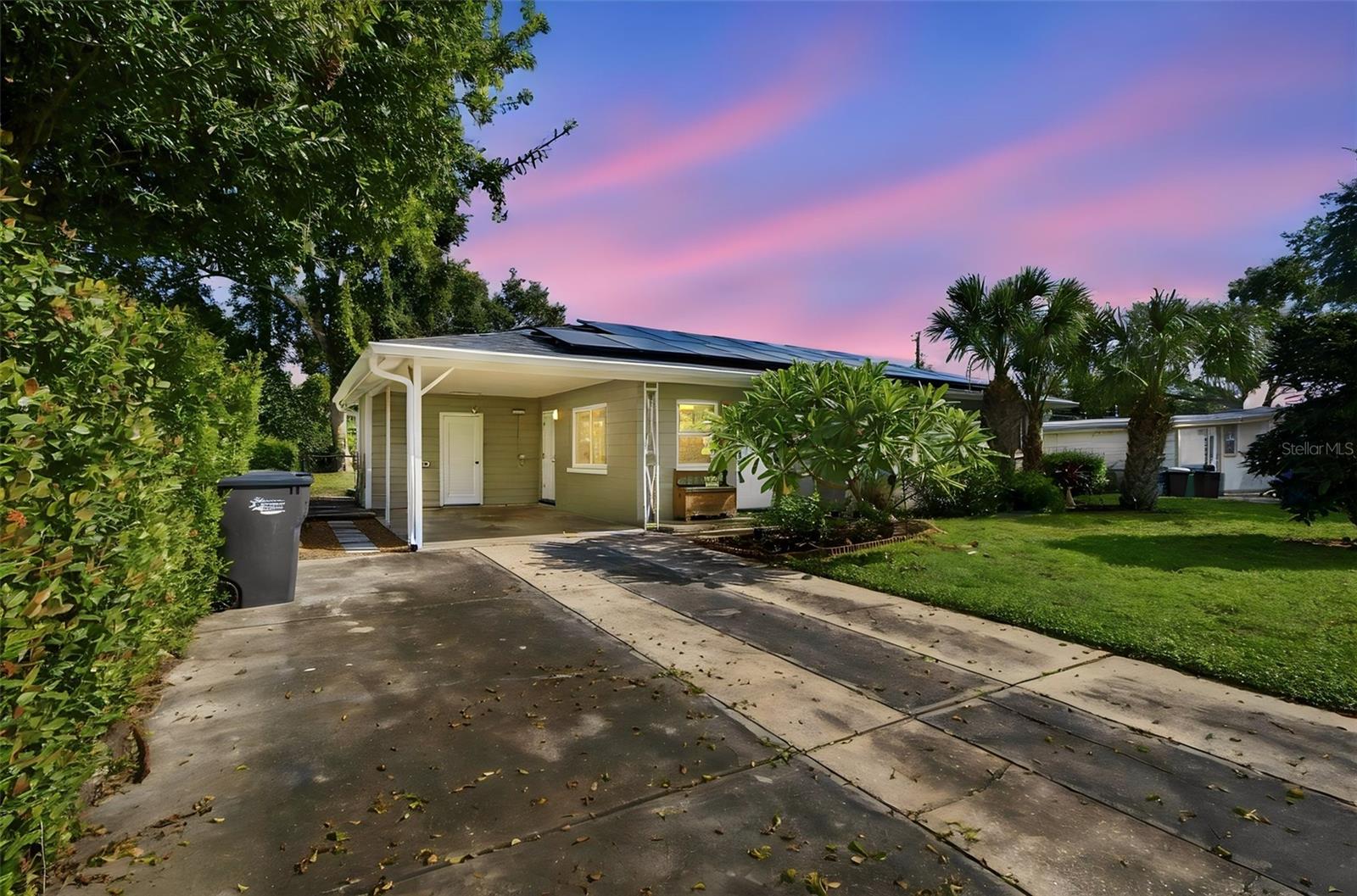 2315 AMHERST AVENUE, Bradenton, FL 34207 2315 AMHERST AVENUE, Bradenton, FL 34207