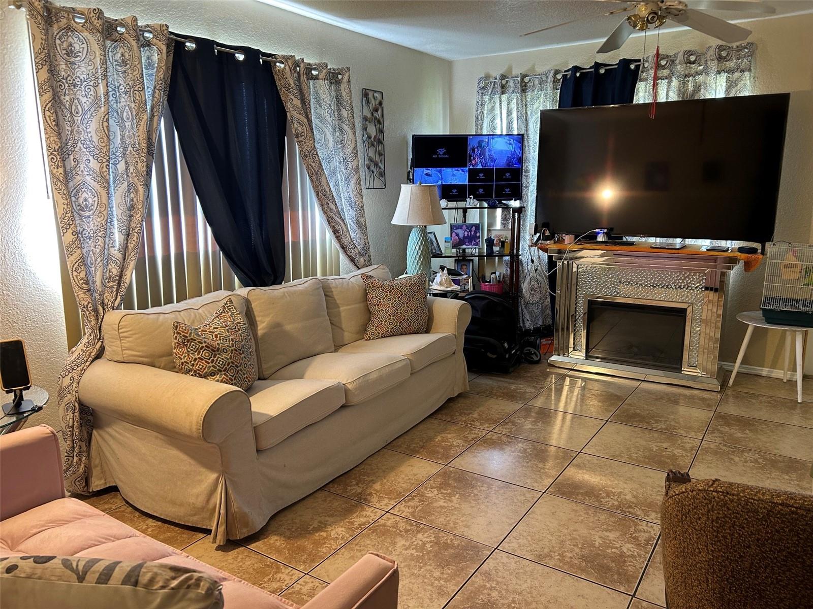 1708 5TH AVENUE W, Palmetto, FL 34221 1708 5TH AVENUE W, Palmetto, FL 34221