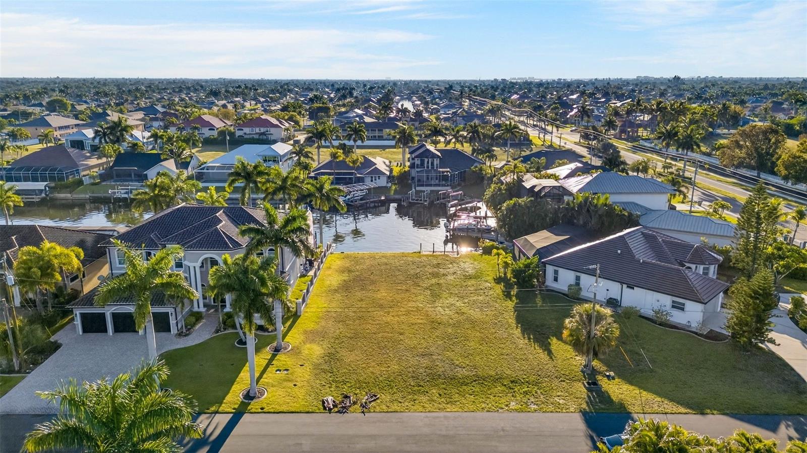 5423 SW 17TH AVENUE, Cape Coral, FL 33914 5423 SW 17TH AVENUE, Cape Coral, FL 33914