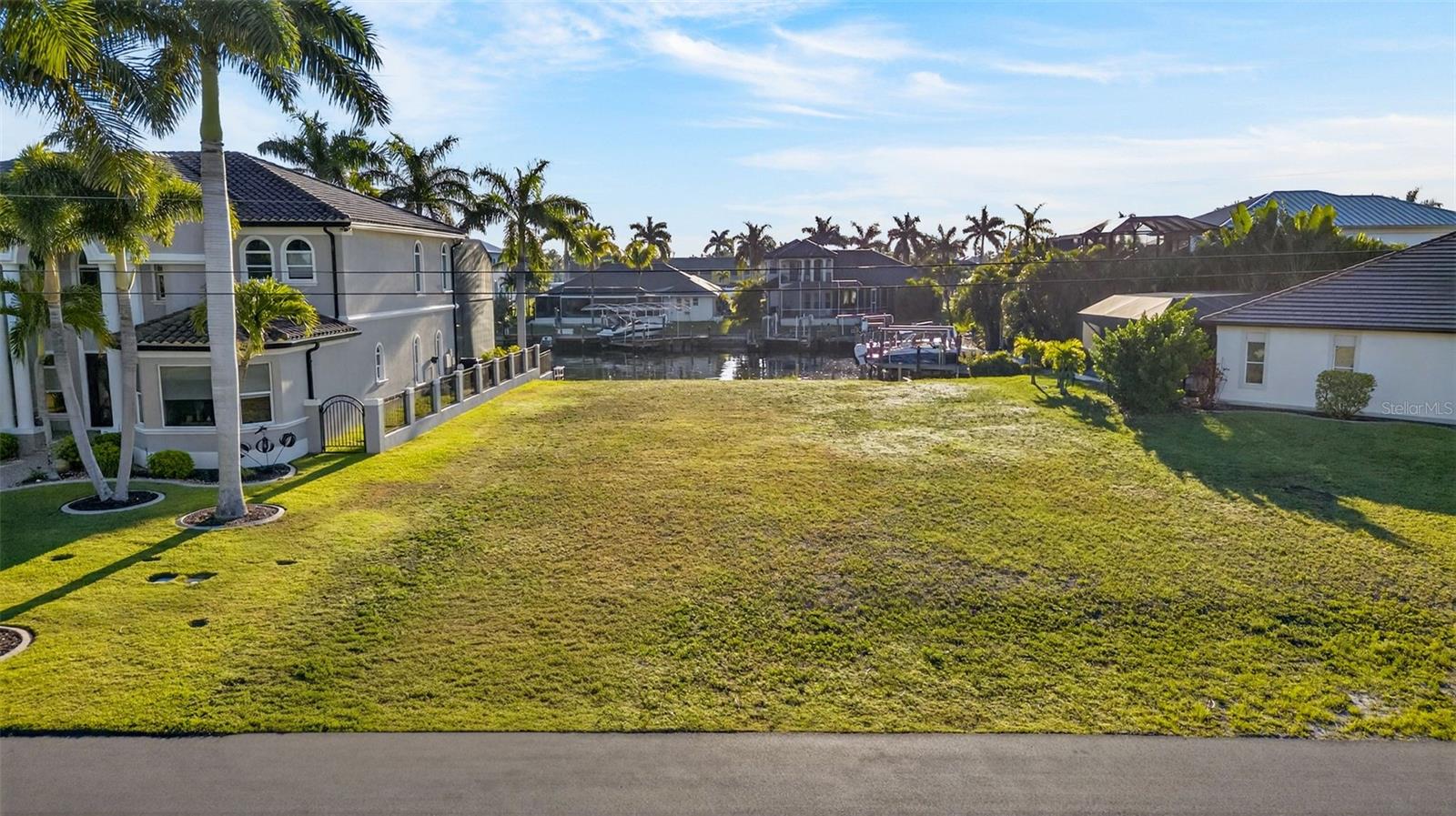 5423 SW 17TH AVENUE, Cape Coral, FL 33914 5423 SW 17TH AVENUE, Cape Coral, FL 33914