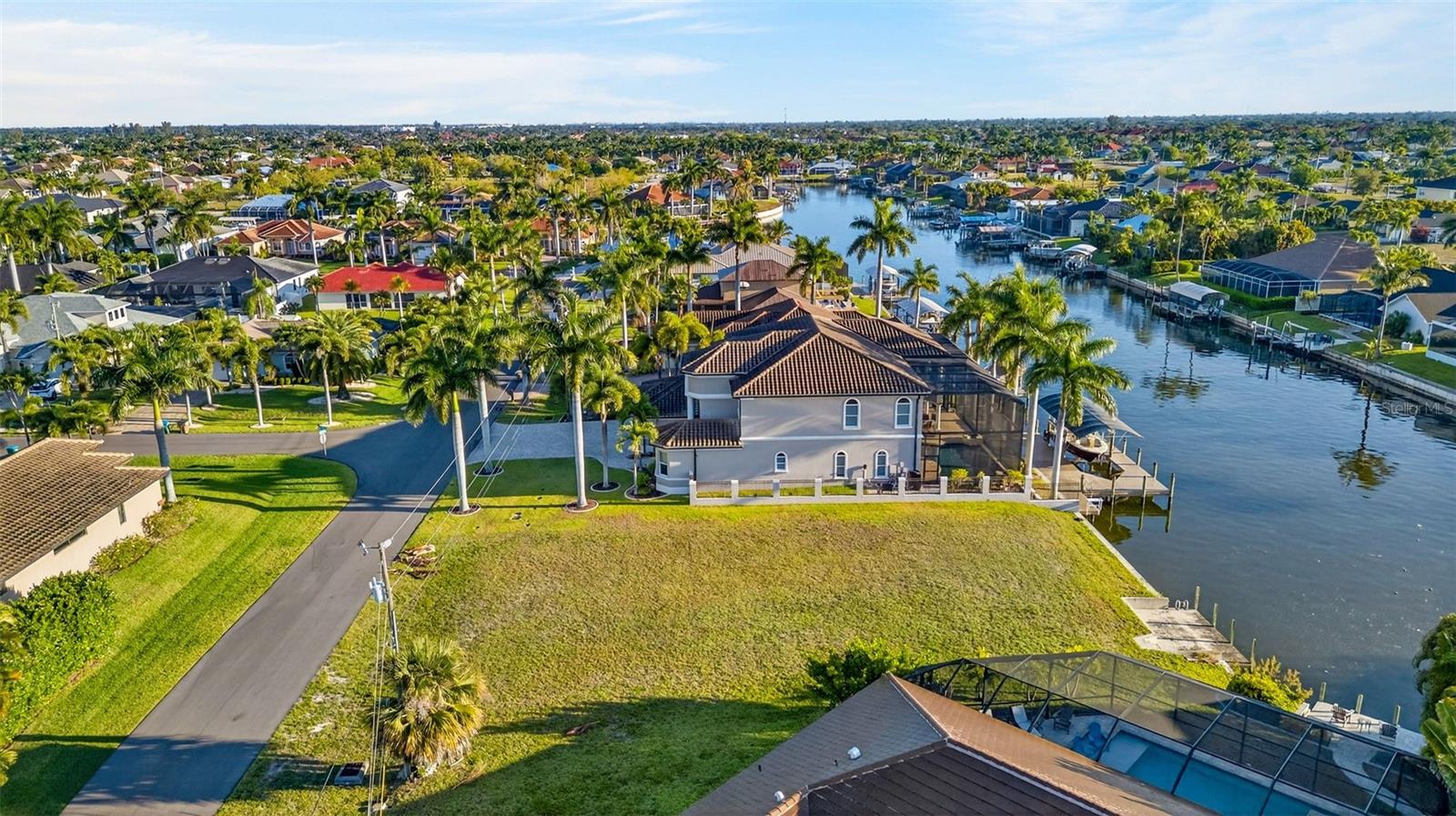 5423 SW 17TH AVENUE, Cape Coral, FL 33914 5423 SW 17TH AVENUE, Cape Coral, FL 33914