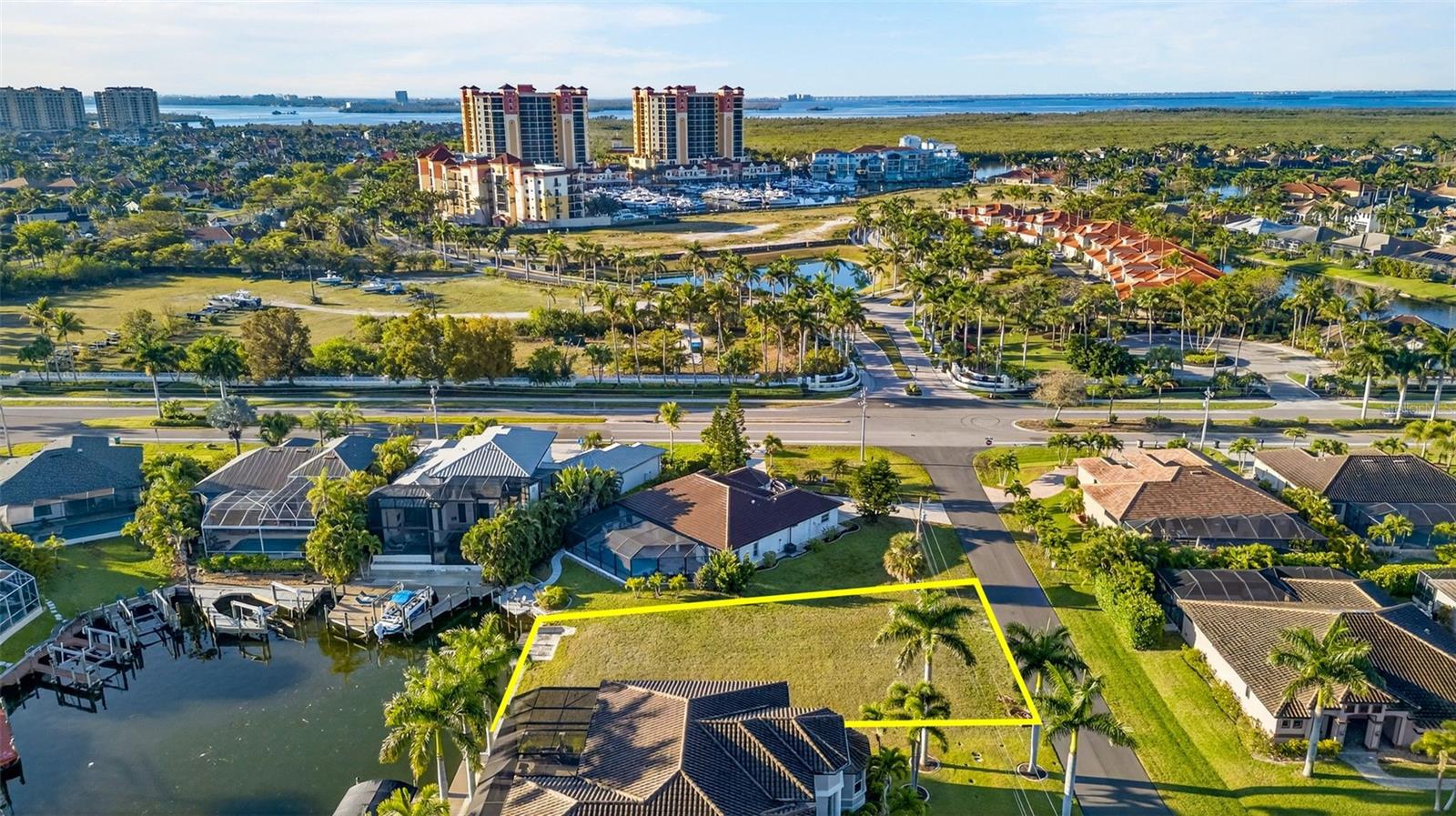 5423 SW 17TH AVENUE, Cape Coral, FL 33914