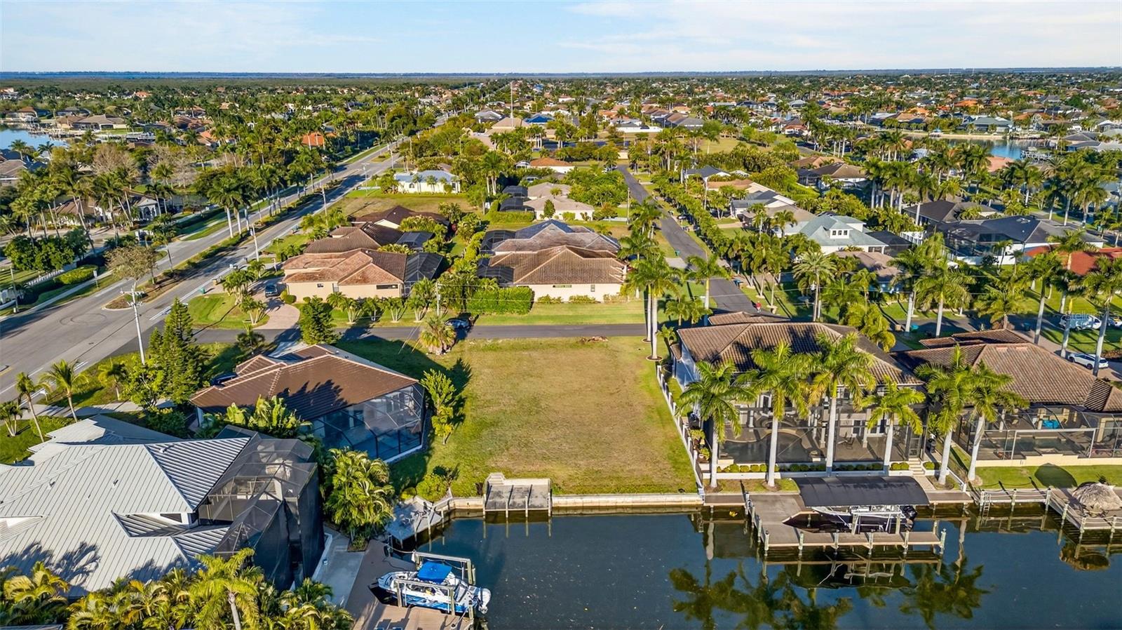 5423 SW 17TH AVENUE, Cape Coral, FL 33914 5423 SW 17TH AVENUE, Cape Coral, FL 33914